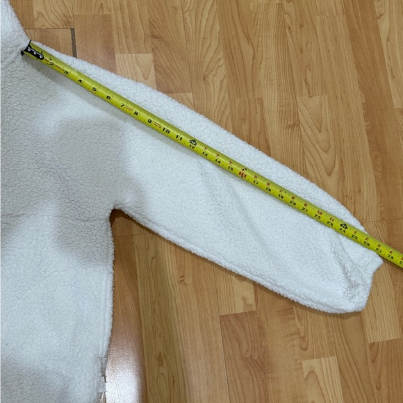 Hollister Gilly Hicks Sherpa Quarter-Zip Pullover - Picture 6 of 7